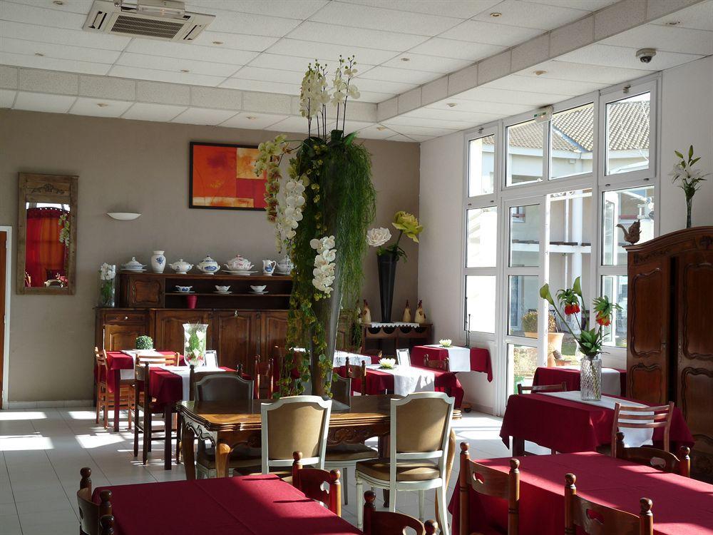 Hotel Le Mas Des Ponts D'Арль Экстерьер фото