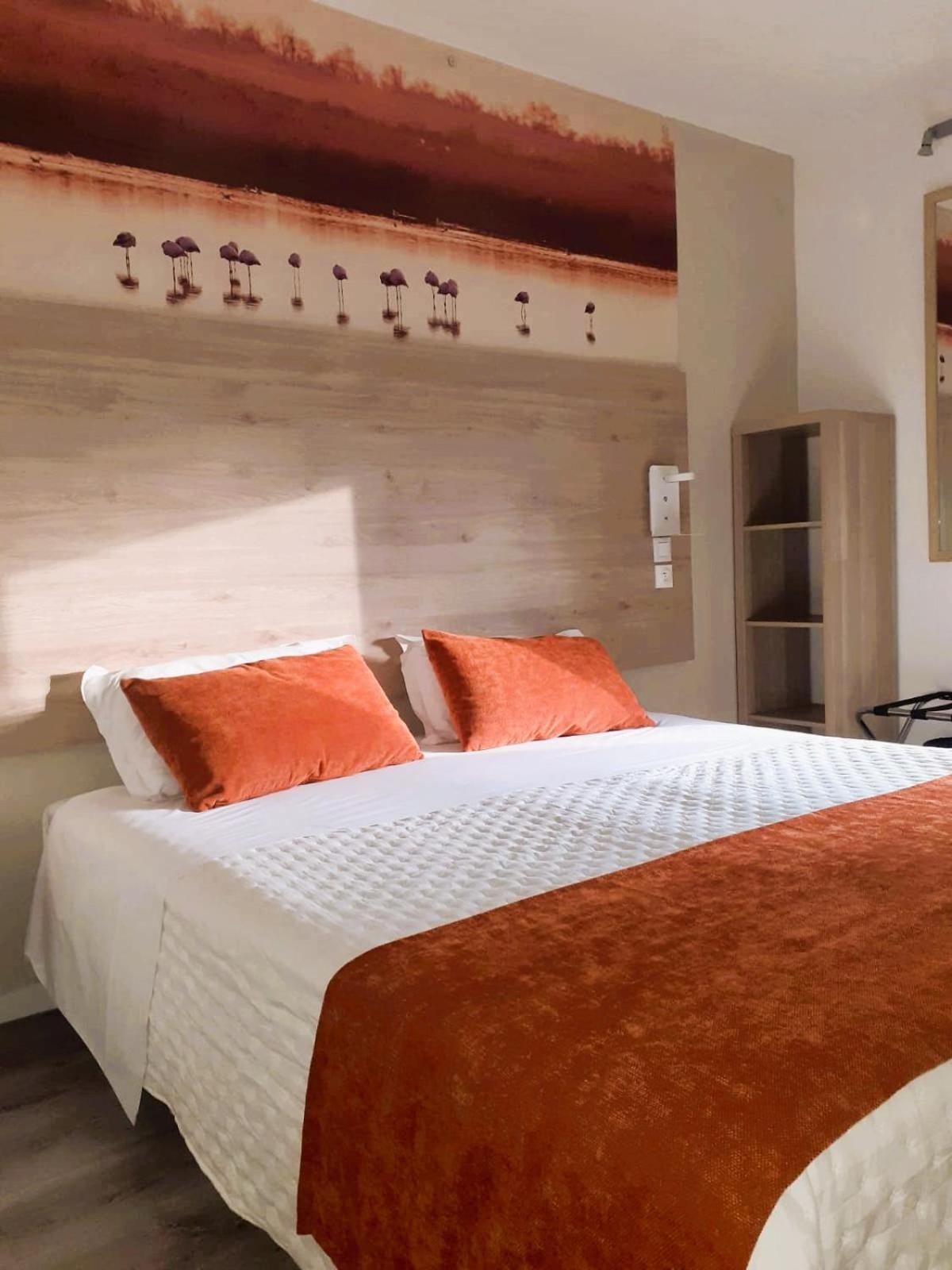 Hotel Le Mas Des Ponts D'Арль Номер фото
